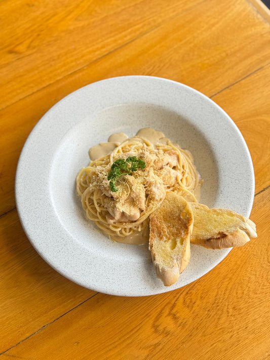 Spaguetti Alfredo Con Pollo
